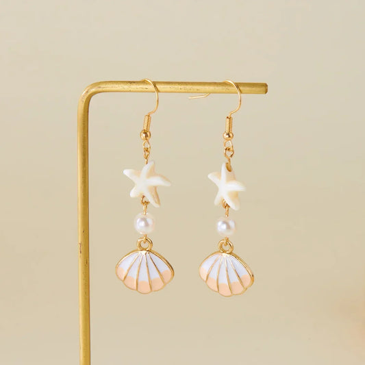 Handmade Bohemia Conch Shaped Shell Dangle Earrings for Women Girls Golden Color Shell Metal Ear Hook Earrings Fashion Gifts